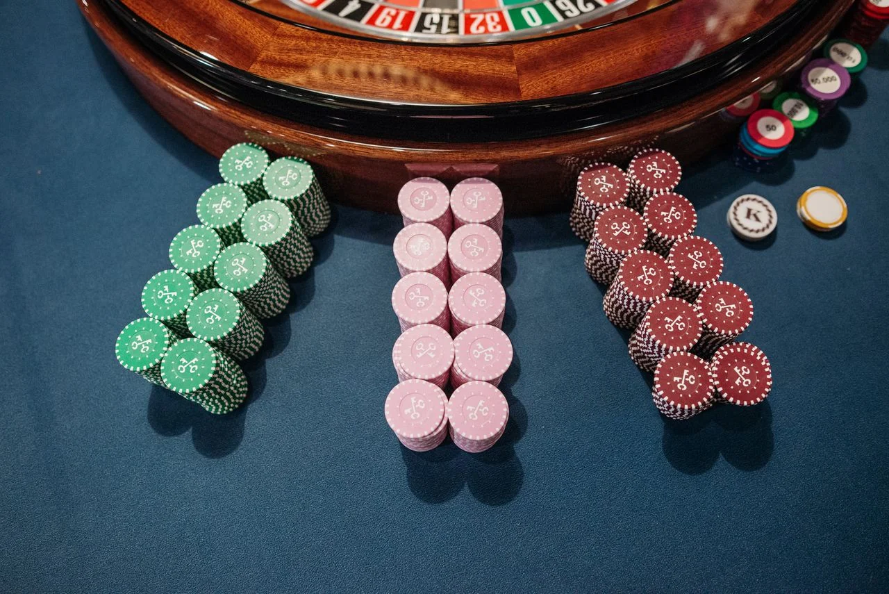 fcb8 Hướng dẫn luật chơi Baccarat và cách chọn sảnh cược